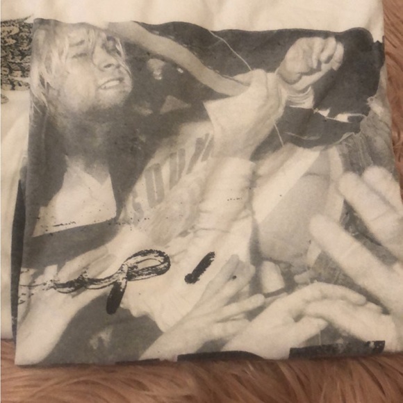 2 Vintage Nirvana / Kurt Cobain t-shirts. Size small - Picture 6 of 7